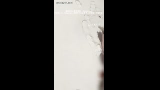 VIDEO_1.MOV