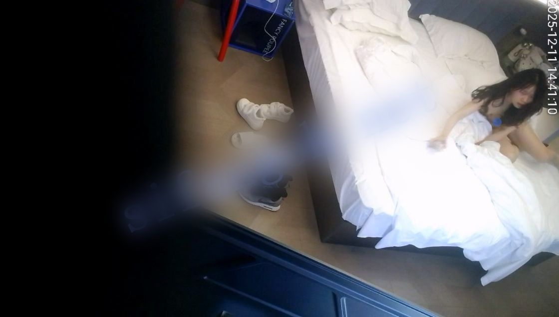 ⏪酒店偷拍⏩jk软妹被男友带到酒店疯狂做爱